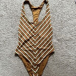RVCA one piece, size M